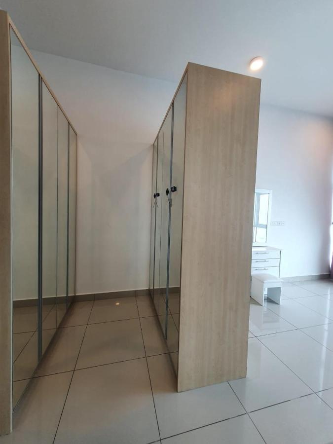 Seaview 10pax #10minqueensbay #15minspice Apartment