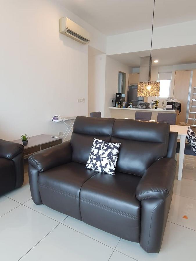 Seaview 10pax #10minqueensbay #15minspice Apartment *