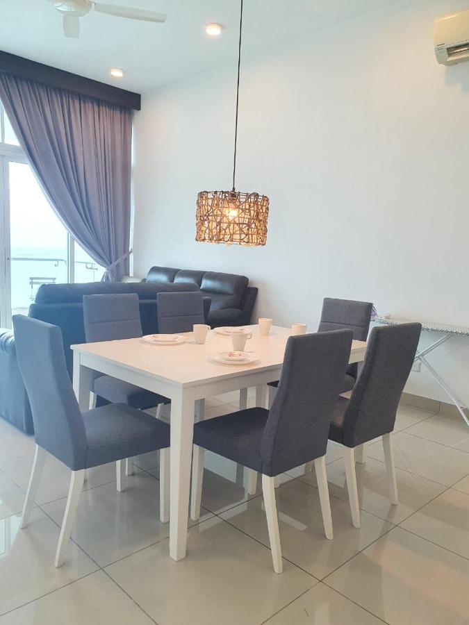 Seaview 10pax #10minqueensbay #15minspice Apartment Bayan Lepas