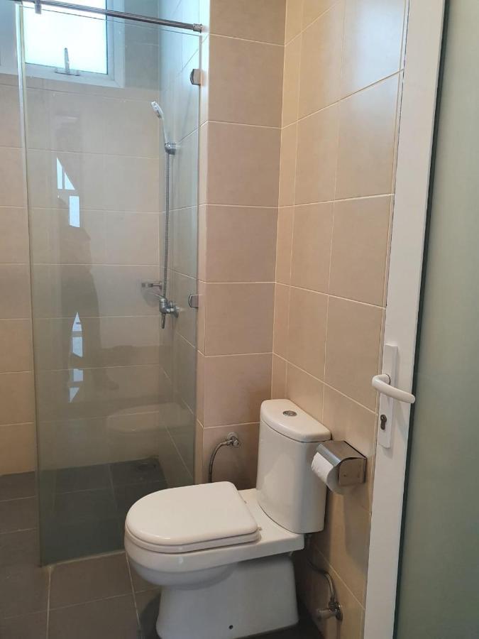 Apartment Seaview 10pax #10minqueensbay #15minspice Bayan Lepas